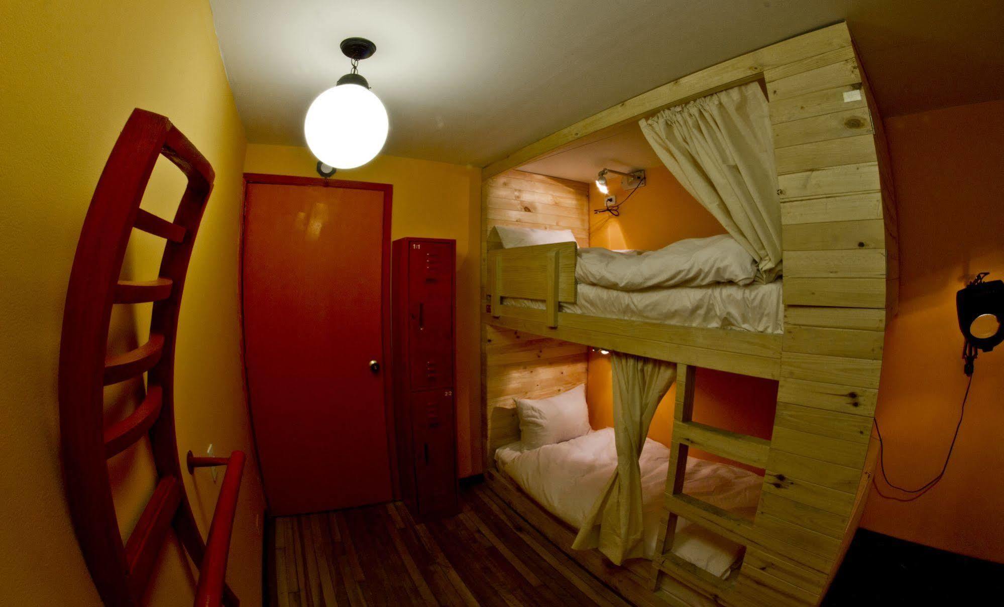 12:12 Hostels بوغوتا المظهر الخارجي الصورة